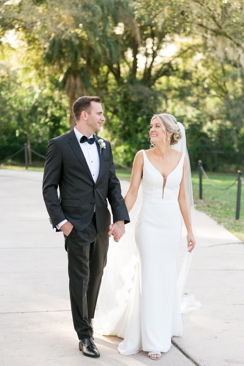 Howie Mansion photographer | Orlando photographer | Howie Mansion photographer  | Amalie Orrange | Howie Mansion wedding couple | Howie Mansion Howey in the hills florida-19