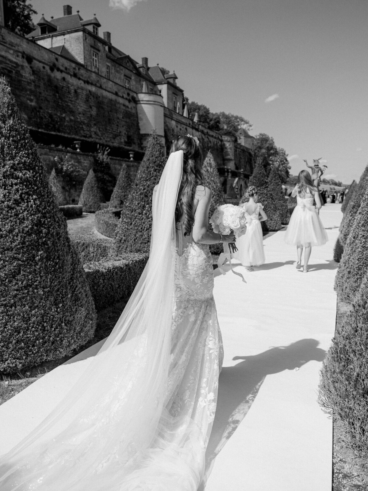 Alexandra-Vonk-wedding-Chateau-Neercanne-34
