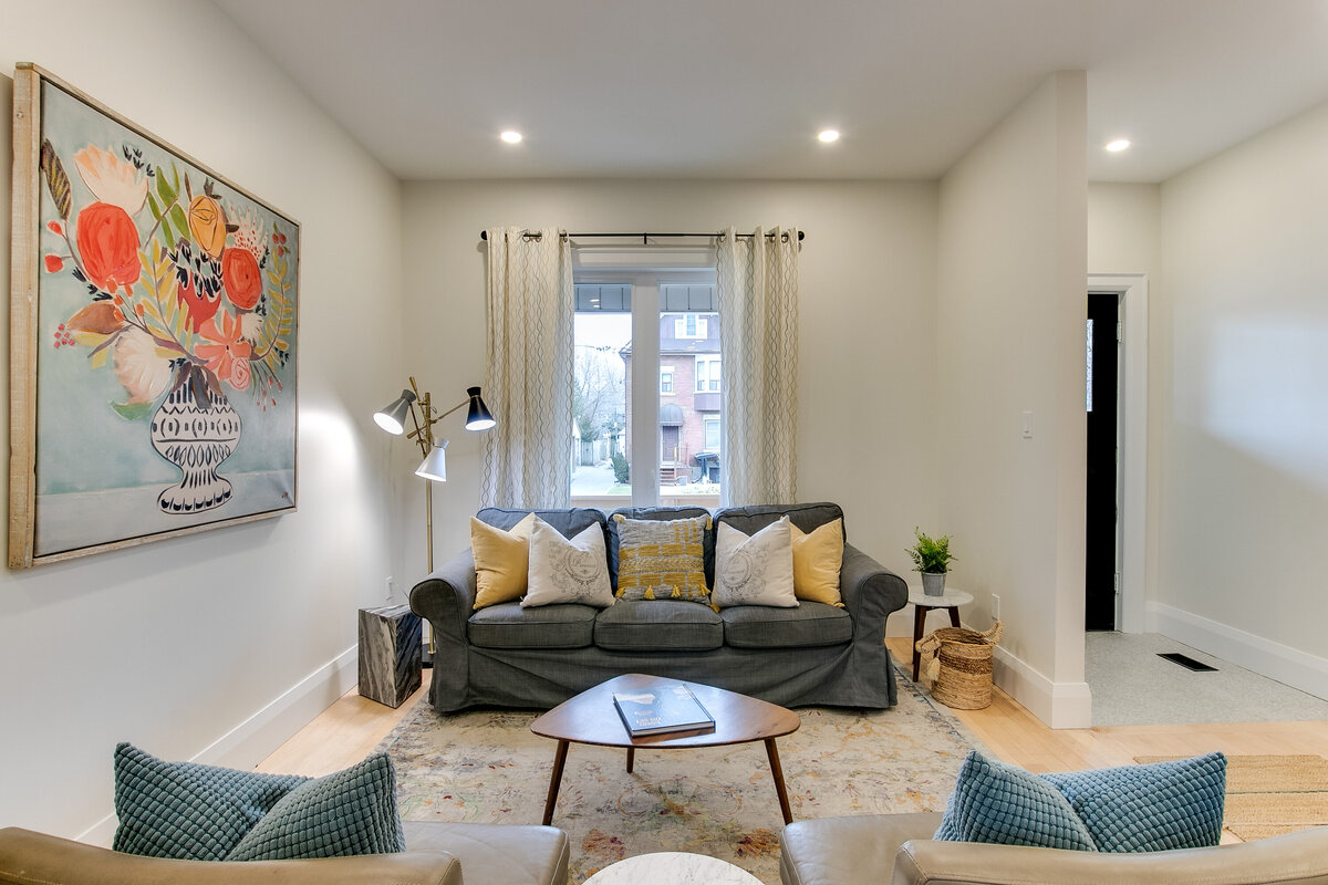 011_Living Room