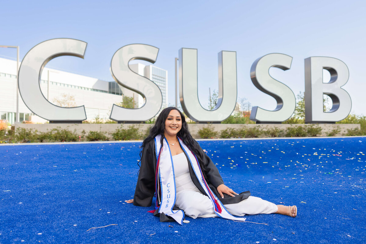 EricaMendenhallPhotography_Senior-Portraits-Palm-SpringsPhotographer-CSUSB-3