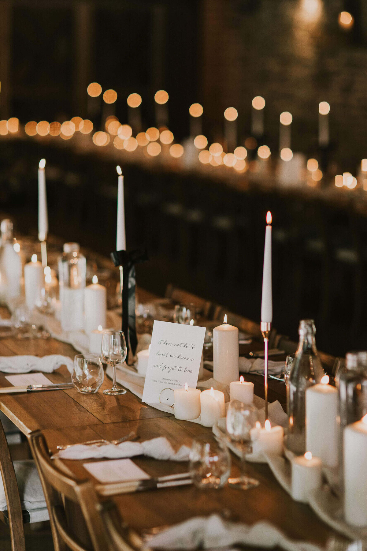 Issy-and-Bella-Floral-Design-Wedding-Florist-Herefordshire-Dewsall-Court-N-Z66