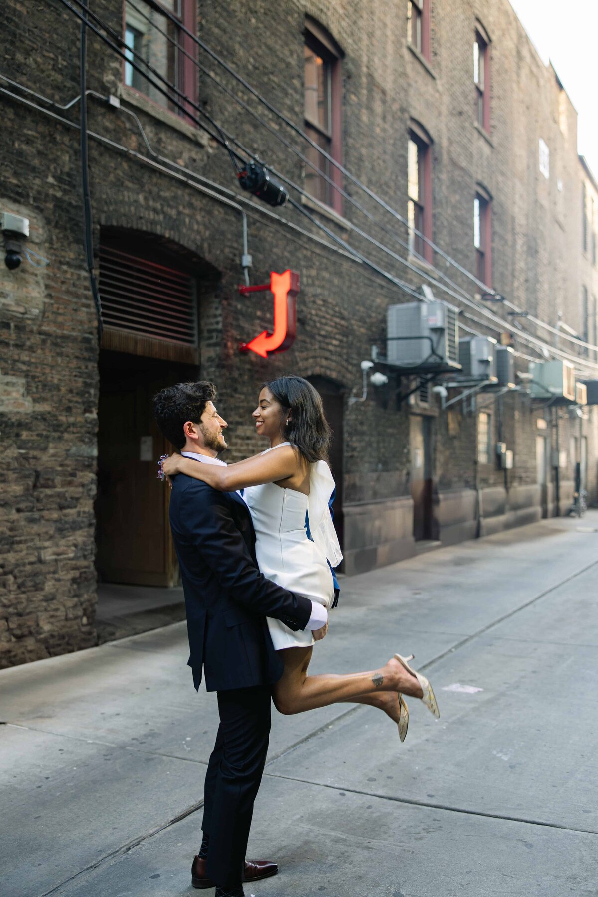 I-D_Gin Alley Chicago Engagement_IMG_2873