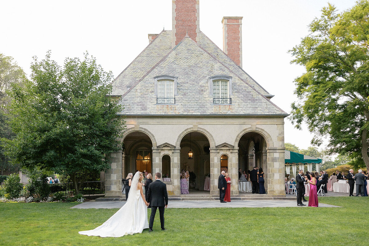 Pink destination wedding in newport-Halie Child Photography-54