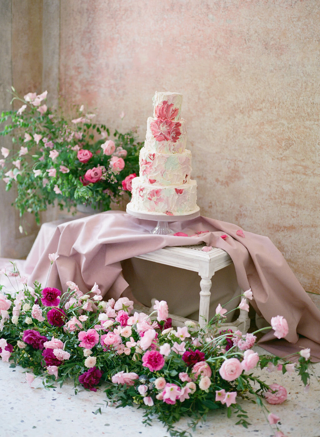 Lake Como pink wedding inspired by Dior Veronique Lorre wedding designer and florist21