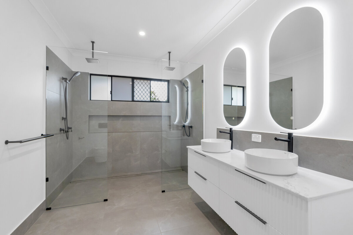 Custom Rockycreek Bathroom