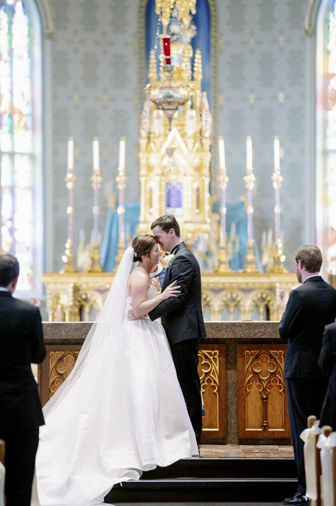 Notre-Dame-Smith-Ballroom-Summer-Wedding26