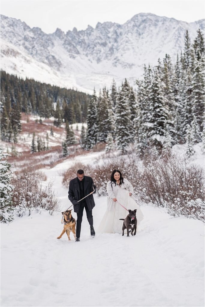 Experience the beauty of an intimate wedding in Colorado with Sam Immer Photography. Our natural light photography captures the essence of your love story with authenticity and meaning.