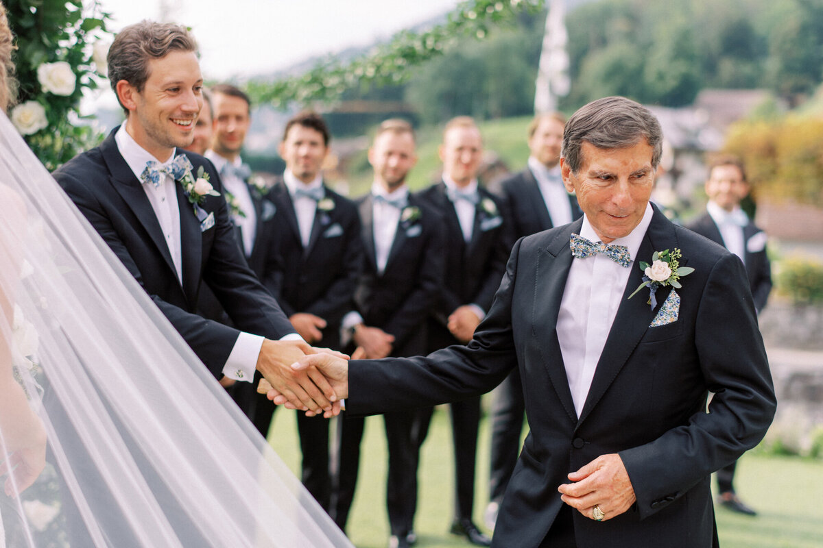 Maïlys Fortune Photography Husband Wife Wedding Weddings Photography France Switzerland Italy Timeless Dreamy Imagery Bilingual French English Destination Weddings Destination Wedding Provence French Riviera Paris Lake Como Tuscany71