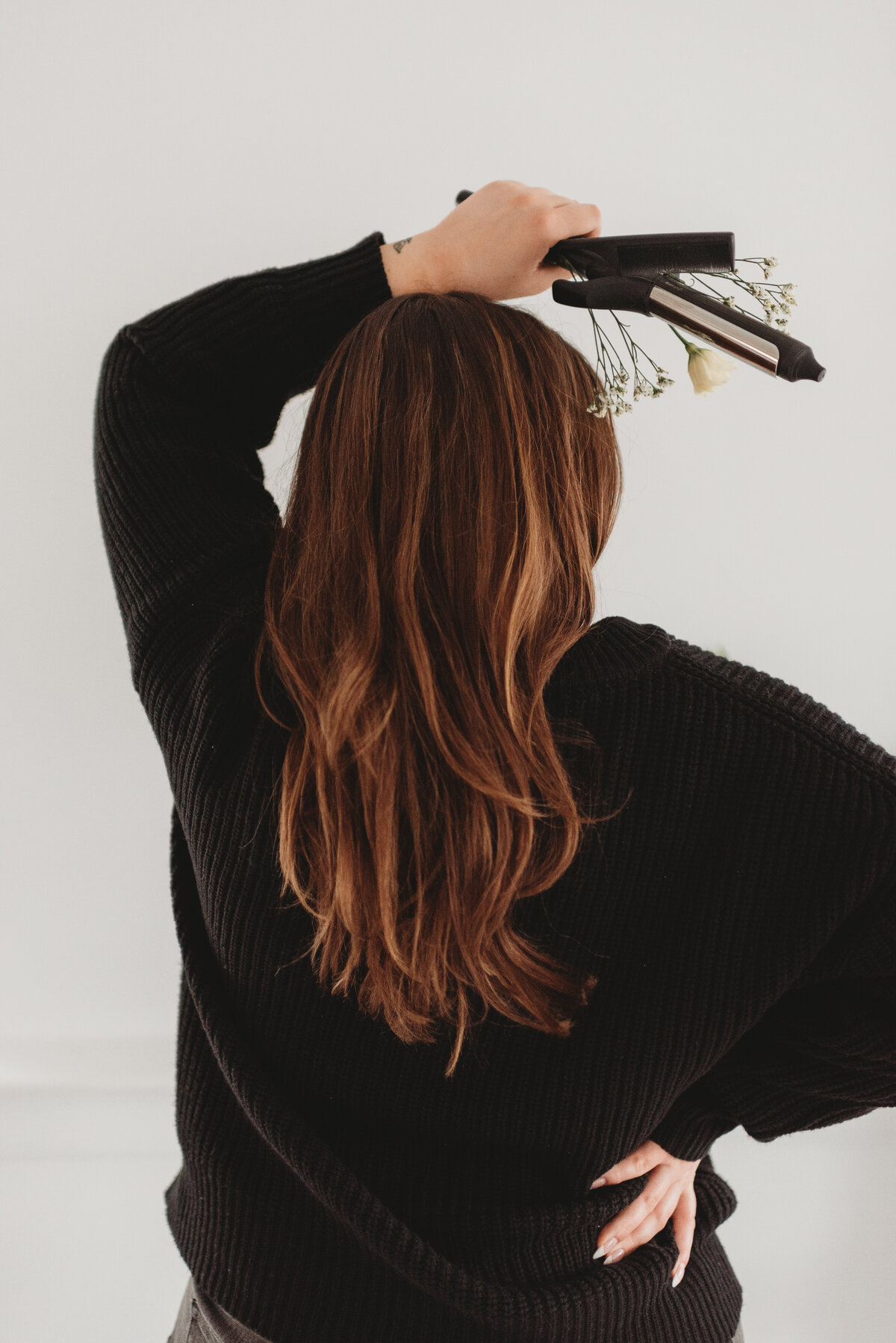 Personal trainers high-fiving