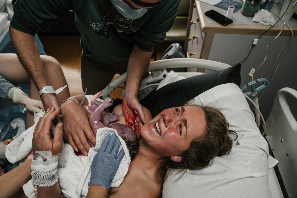 hospital-birth-photography-f-043