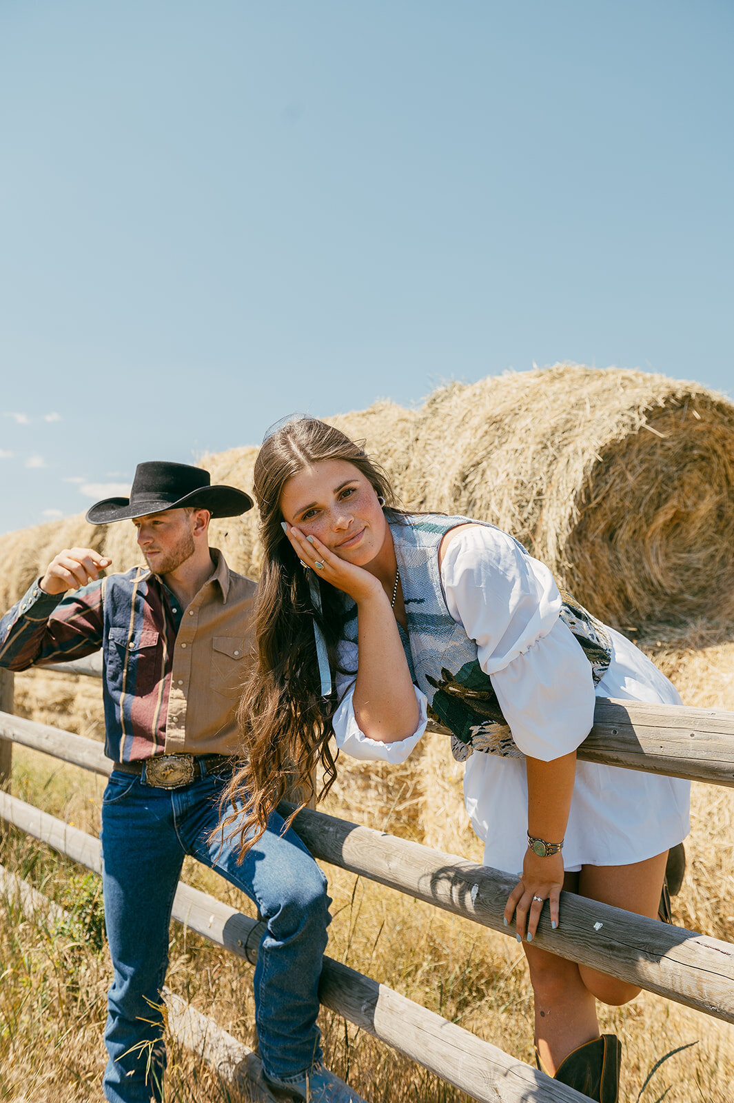 presley-gray-photo-haybale-forest-montana-elopement-7614