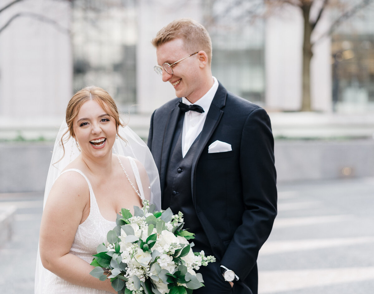 smiling-couple-embassy-suites-pittsburgh