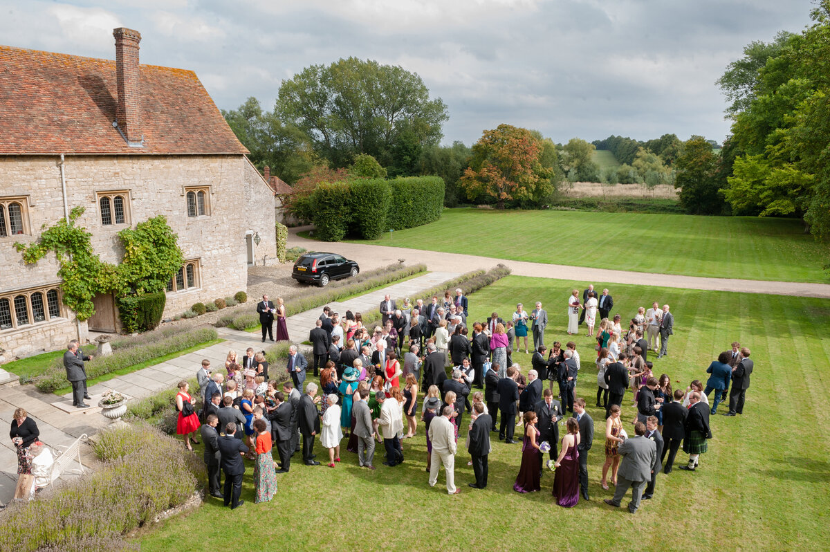 Notley-Abbey-wedding-photography-1079