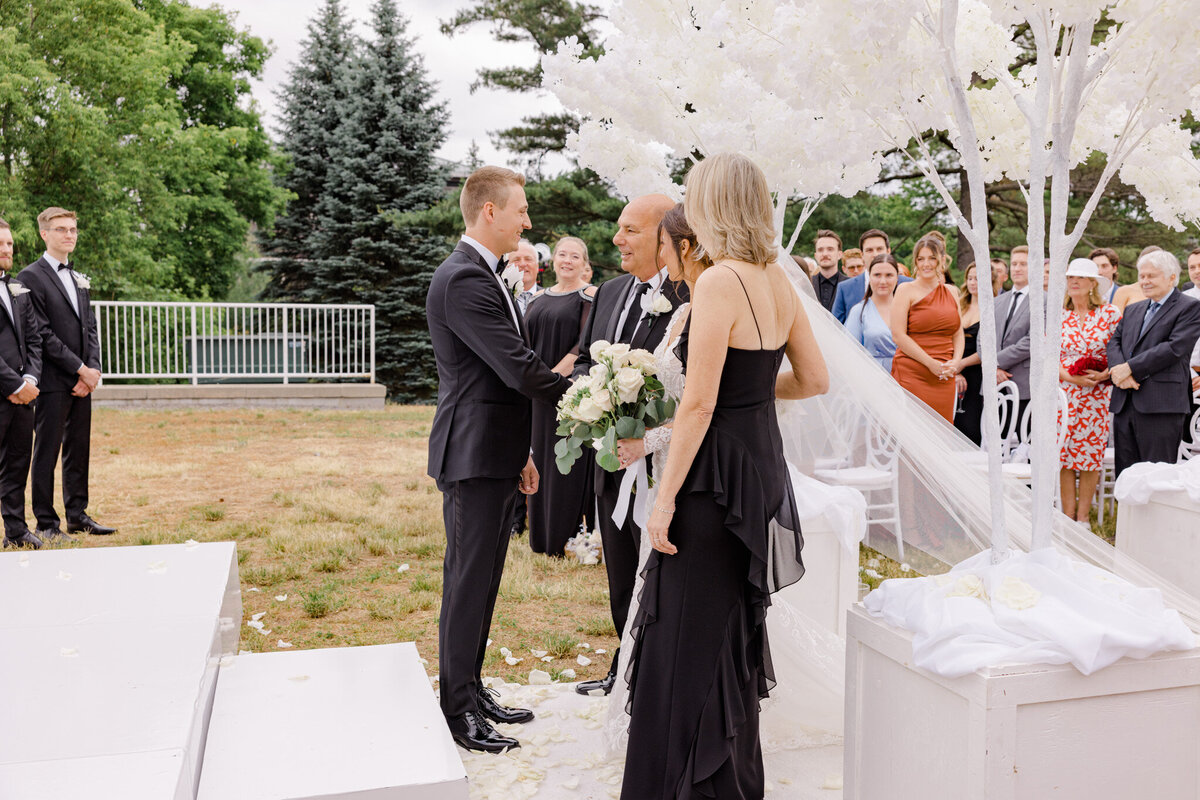 hannah-braden-ottawa-wedding-shaw-centre-2023-174