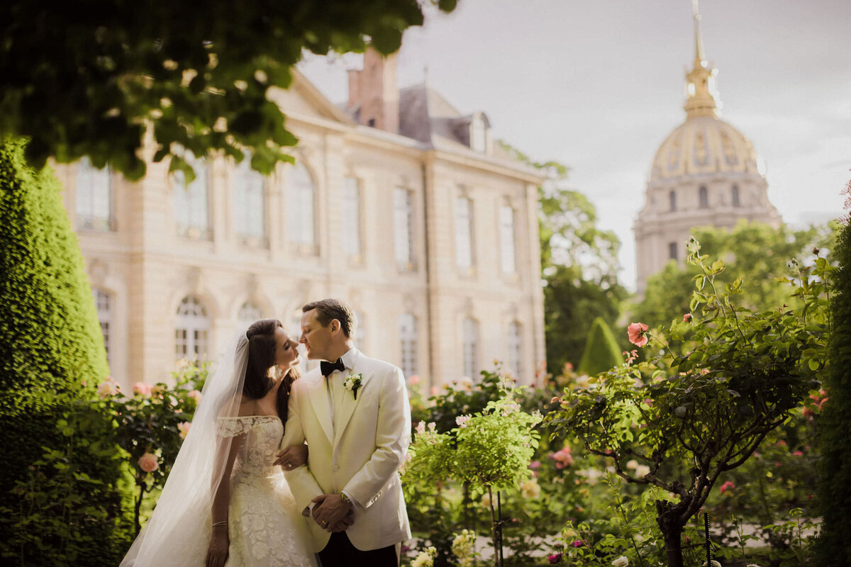 Destination Wedding in Paris at Musee Rodin by Alejandra Poupel Events -9