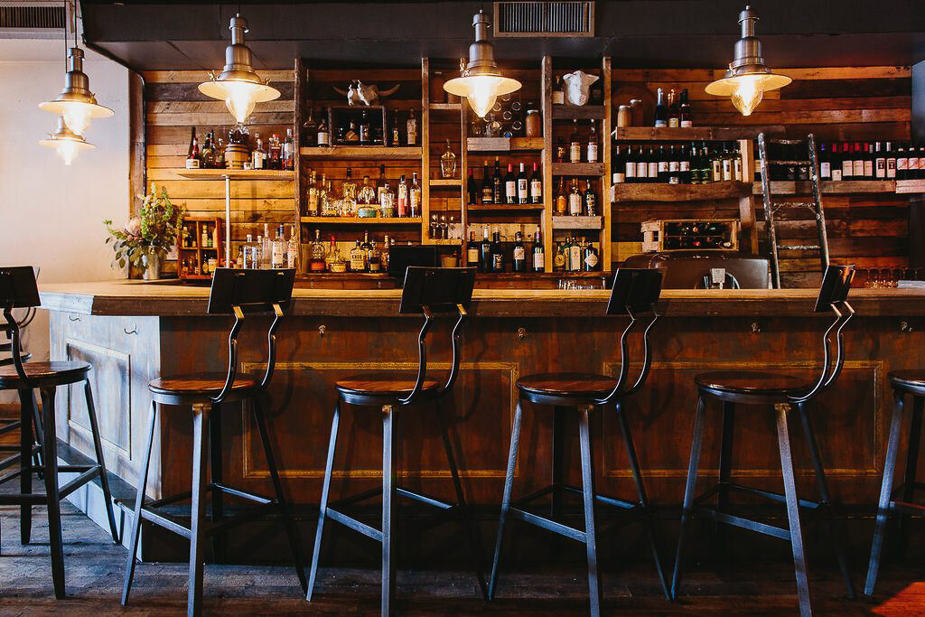 HOYLE'S RESTAURANT AND BAR-007