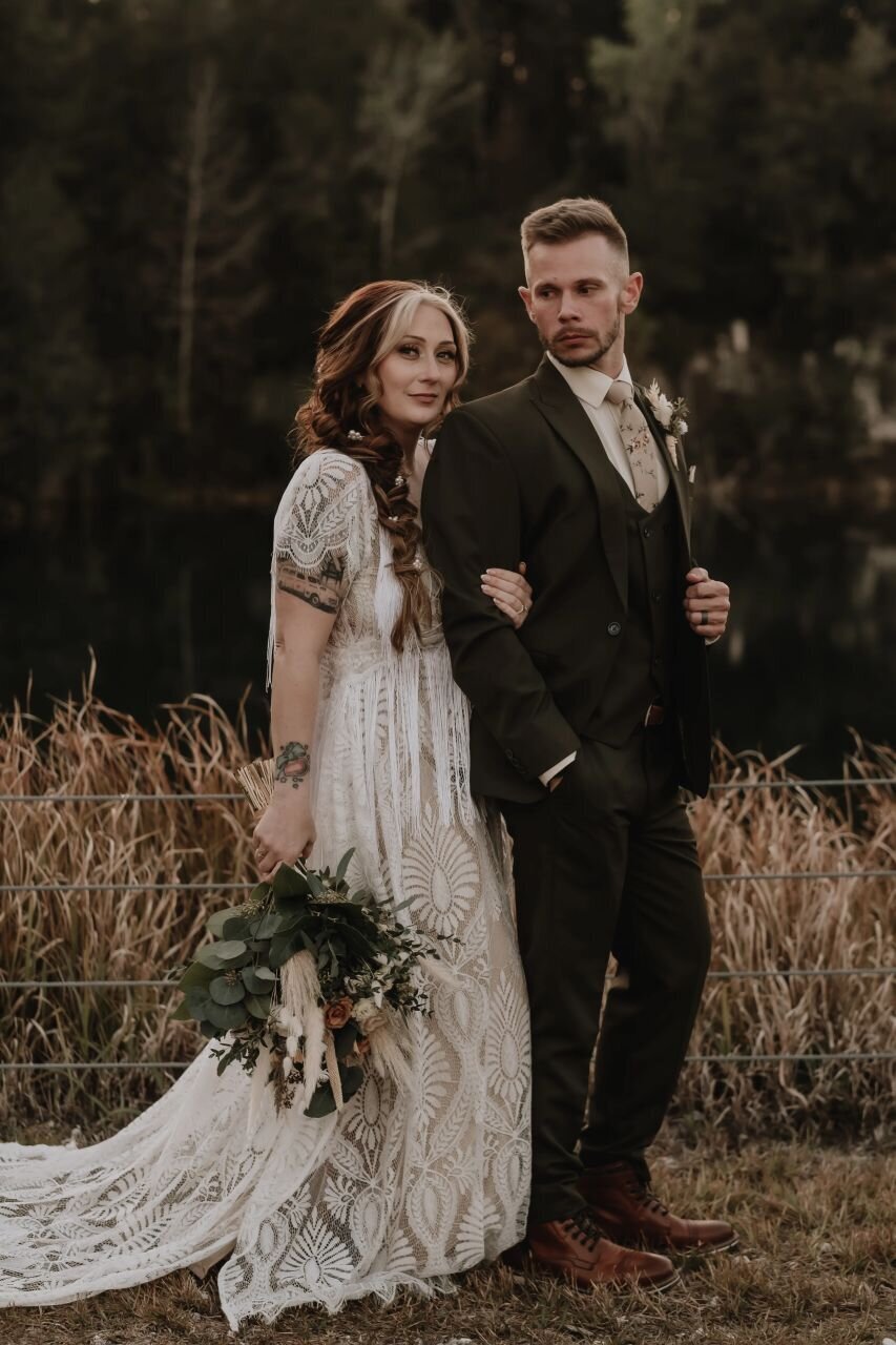 paisley-sunshine-white-rock-canyon-elope-in-tampa-chantilly-chic-celebrations-10