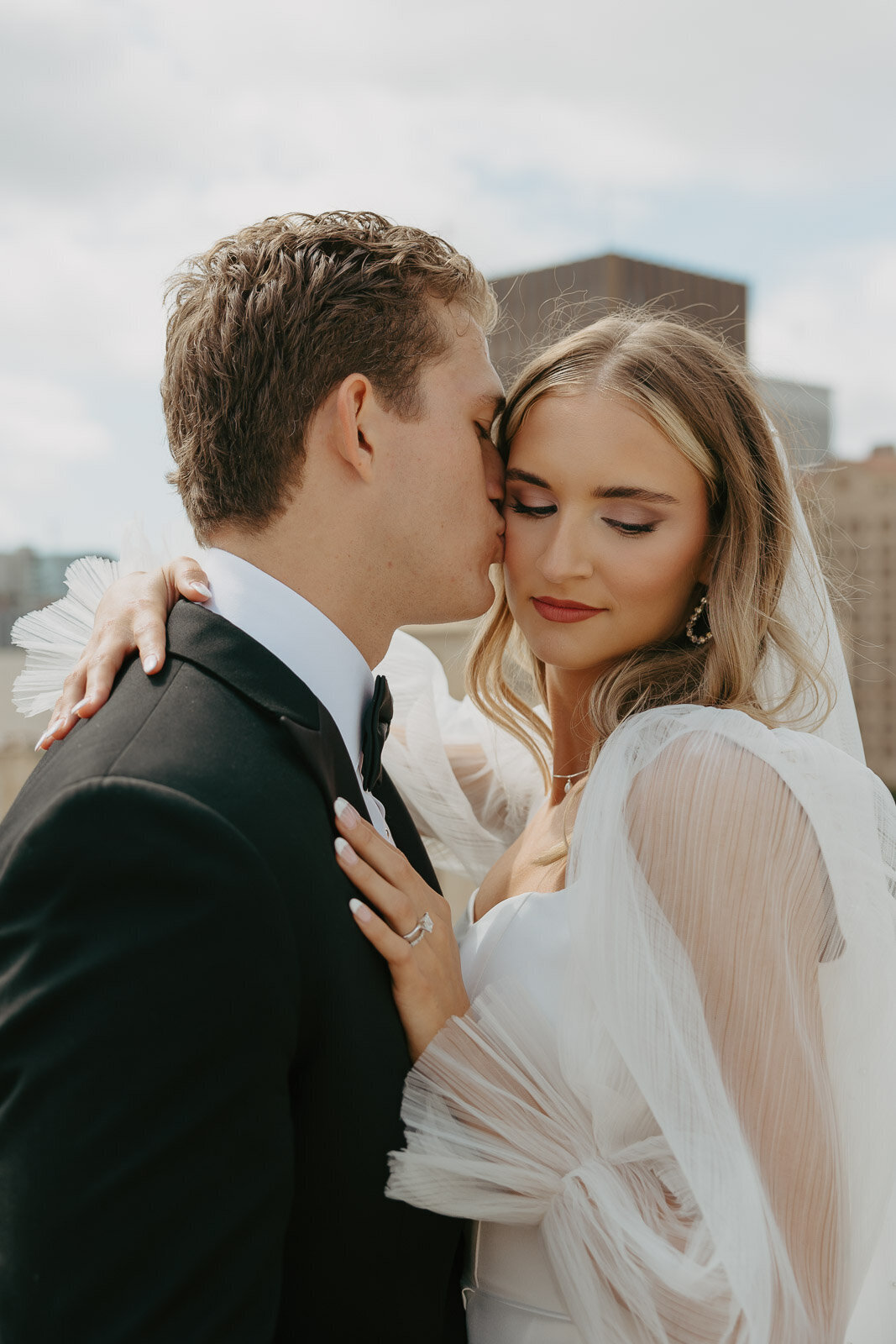 Lexx Creative-Chic-Downtown San Diego-Urban-Courthouse-Elopement-43