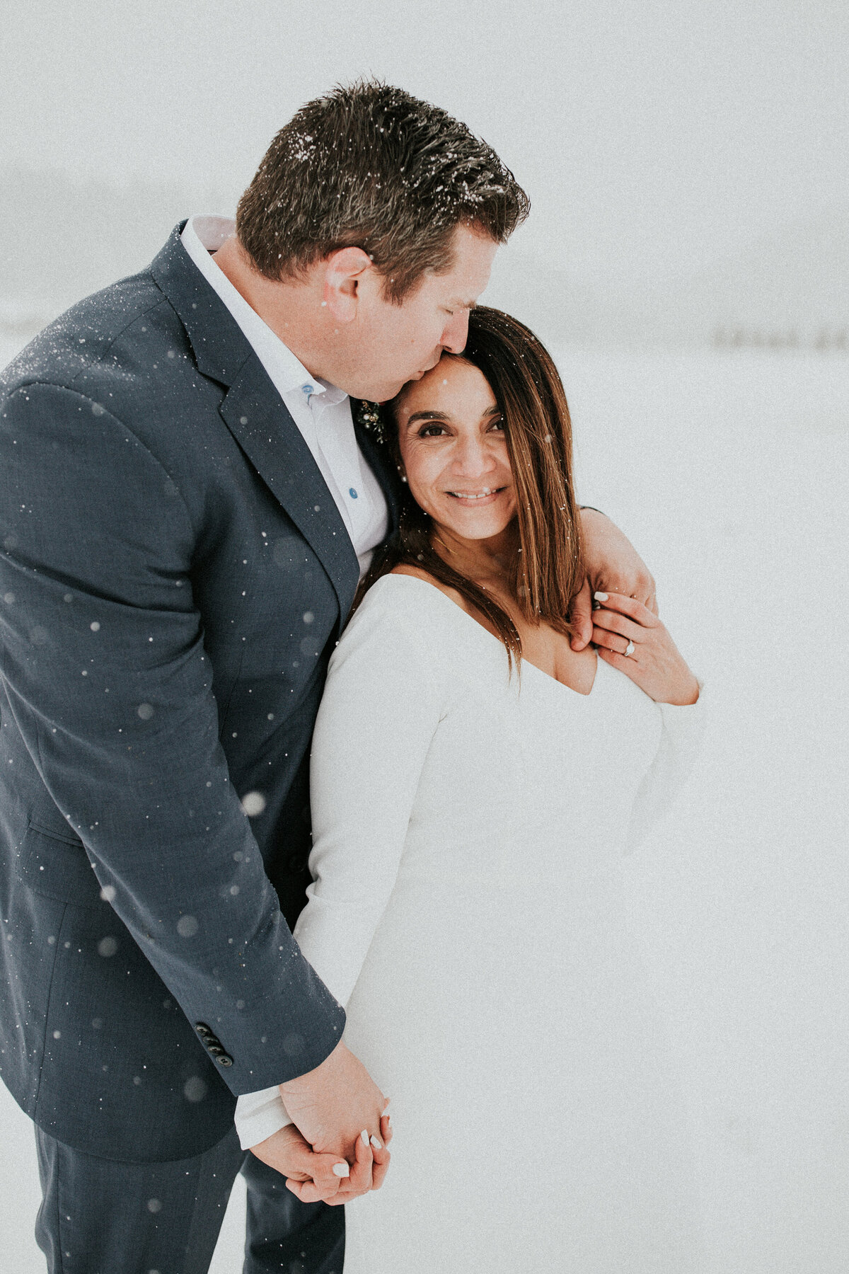 winter-elopement-montana-photography-37