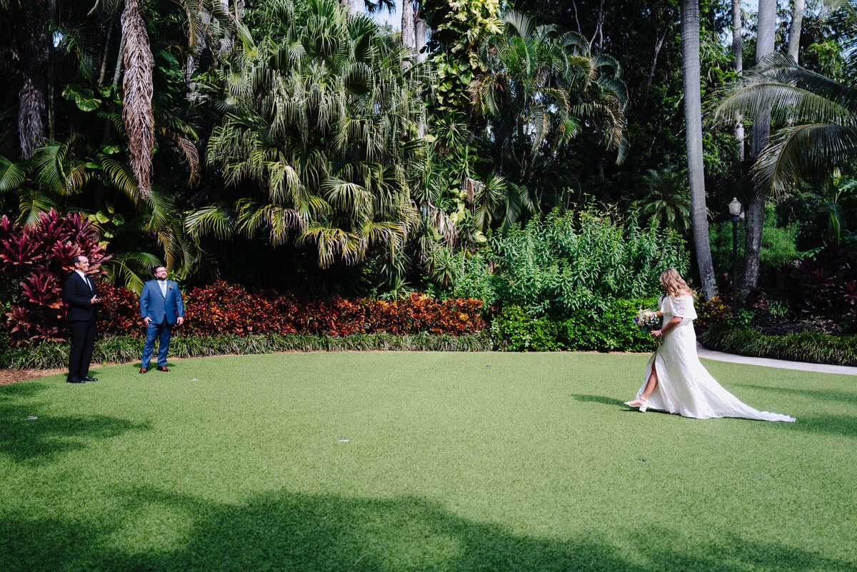 mcneile-photo-sunken-gardens-elopement-chantilly-chic-celebrations-5