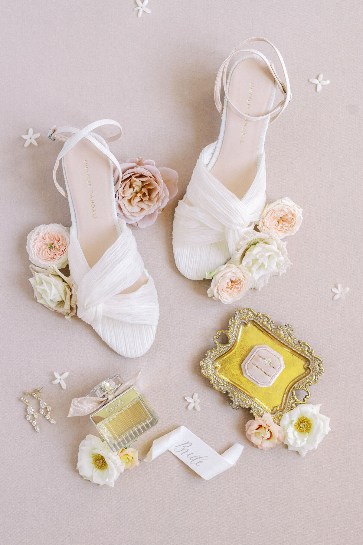 Maïlys Fortune Photography Husband Wife Wedding Weddings Photography France Switzerland Italy Timeless Dreamy Imagery Bilingual French English Destination Weddings Destination Wedding Provence French Riviera Paris Lake Como Tuscany13
