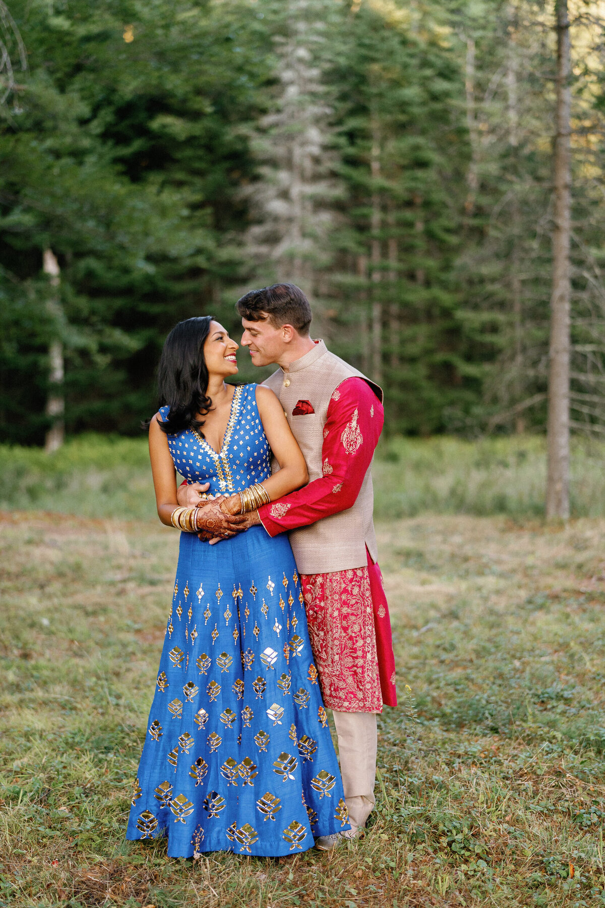 Lakefalls_Lodge_NH_Indian_Wedding_LevKuperman_030