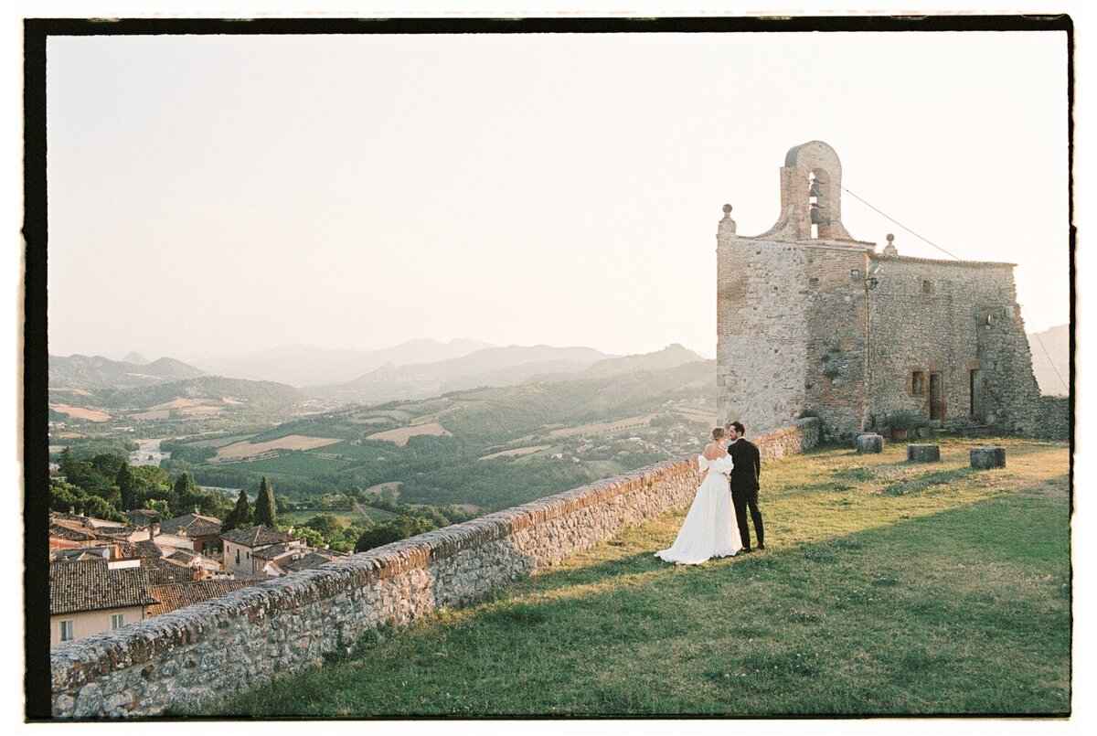rimini-emilia-romagna-destination-wedding-35mm-film-analog-stefano-degirmenci_0054