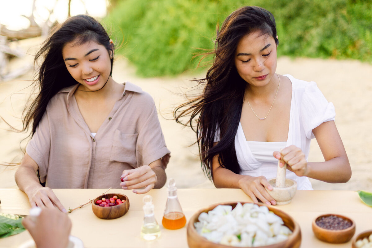 maui DIY perfume workshop