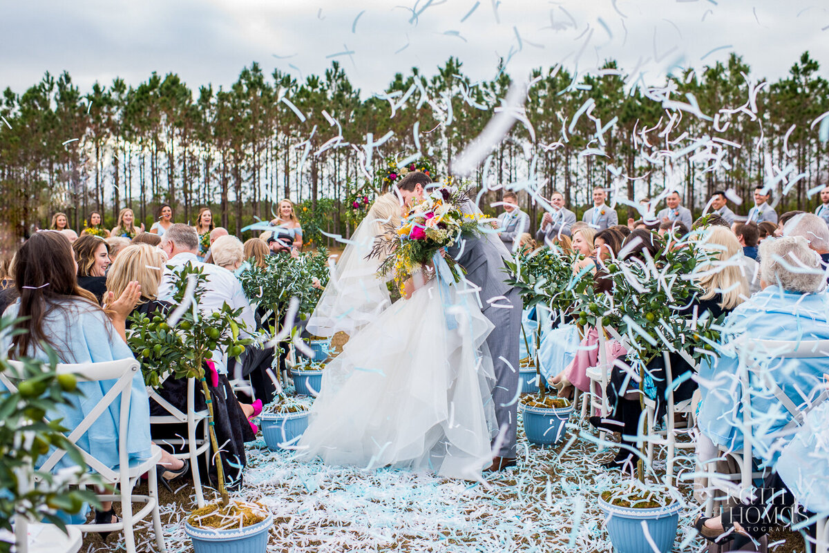 Confetti-Grand-Exit-Wedding