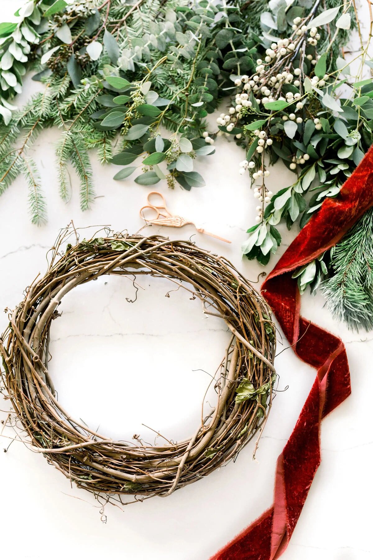 The Art of Everyday Living Christmas Wreath 