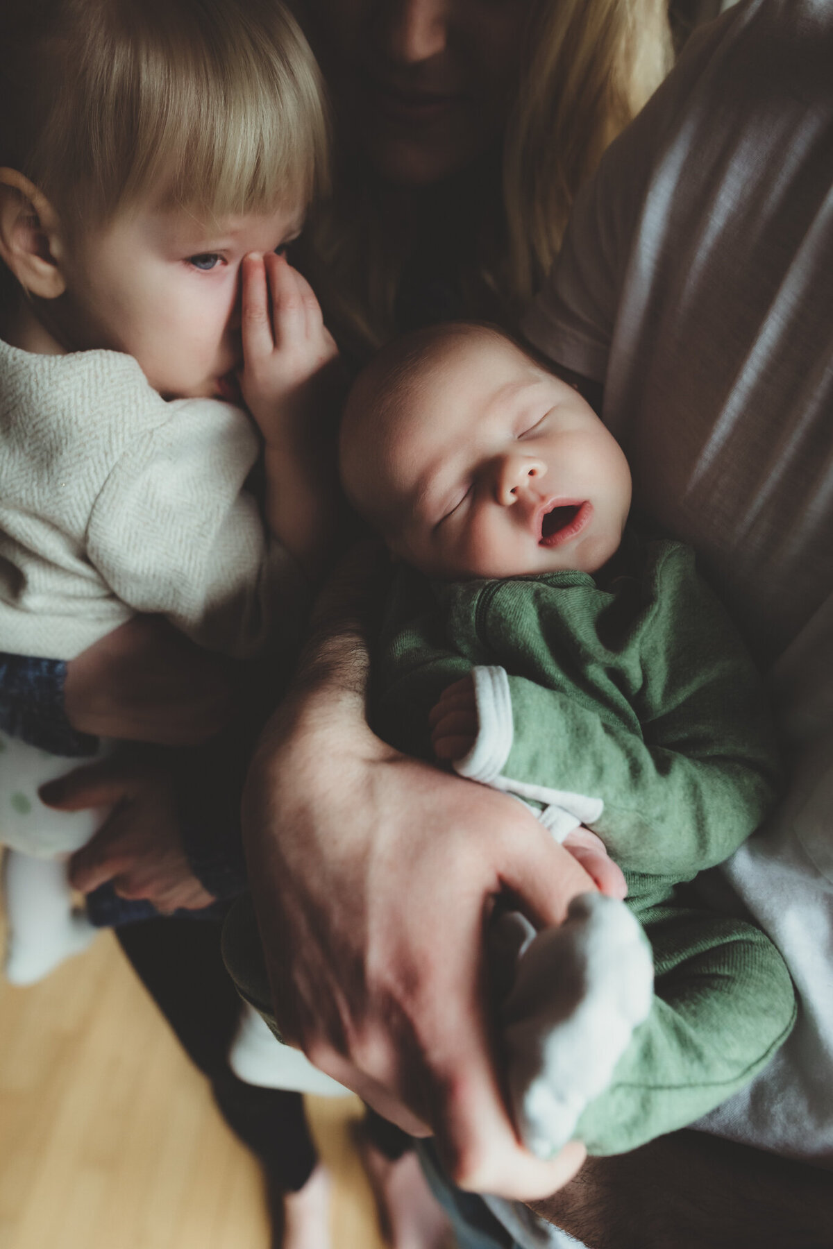 Lindsay-wilson-photography-in-home-newborn-8
