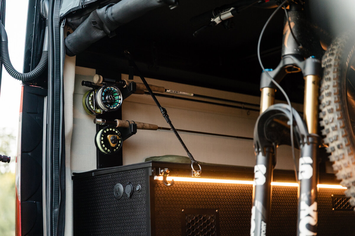 4_WooleyBugger250829_BMV_SlowFastcreative_1787