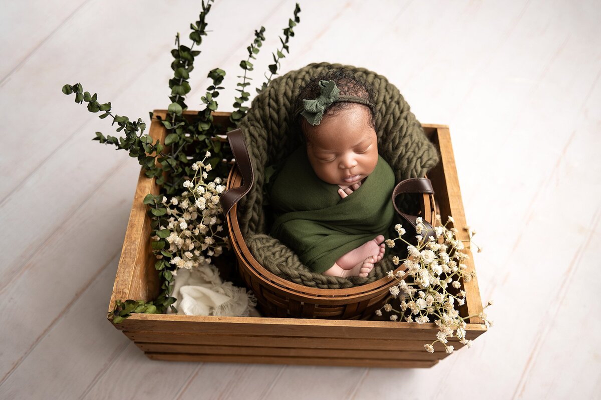06_11_2024_LillianNewborn-studio-33_WEB