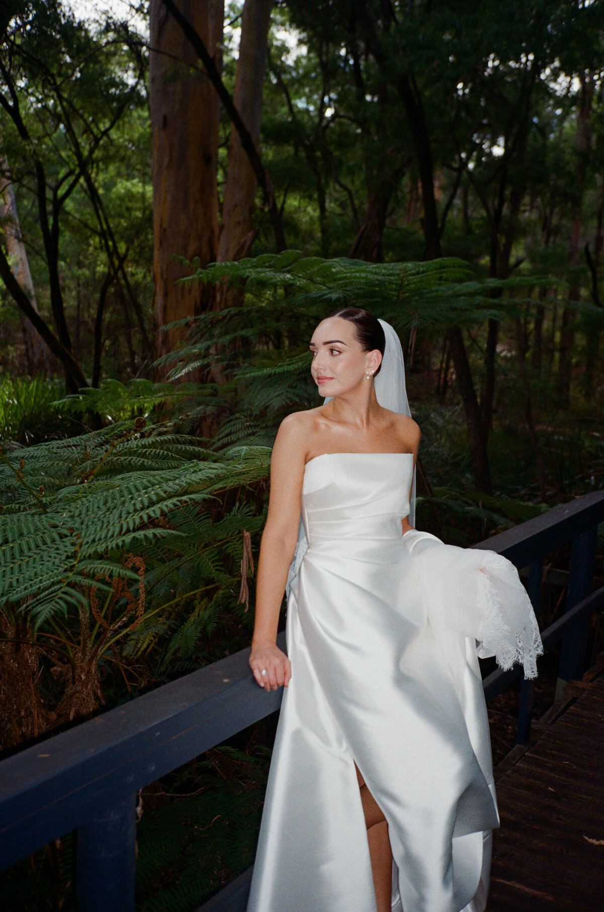 35mm Wedding Photographer