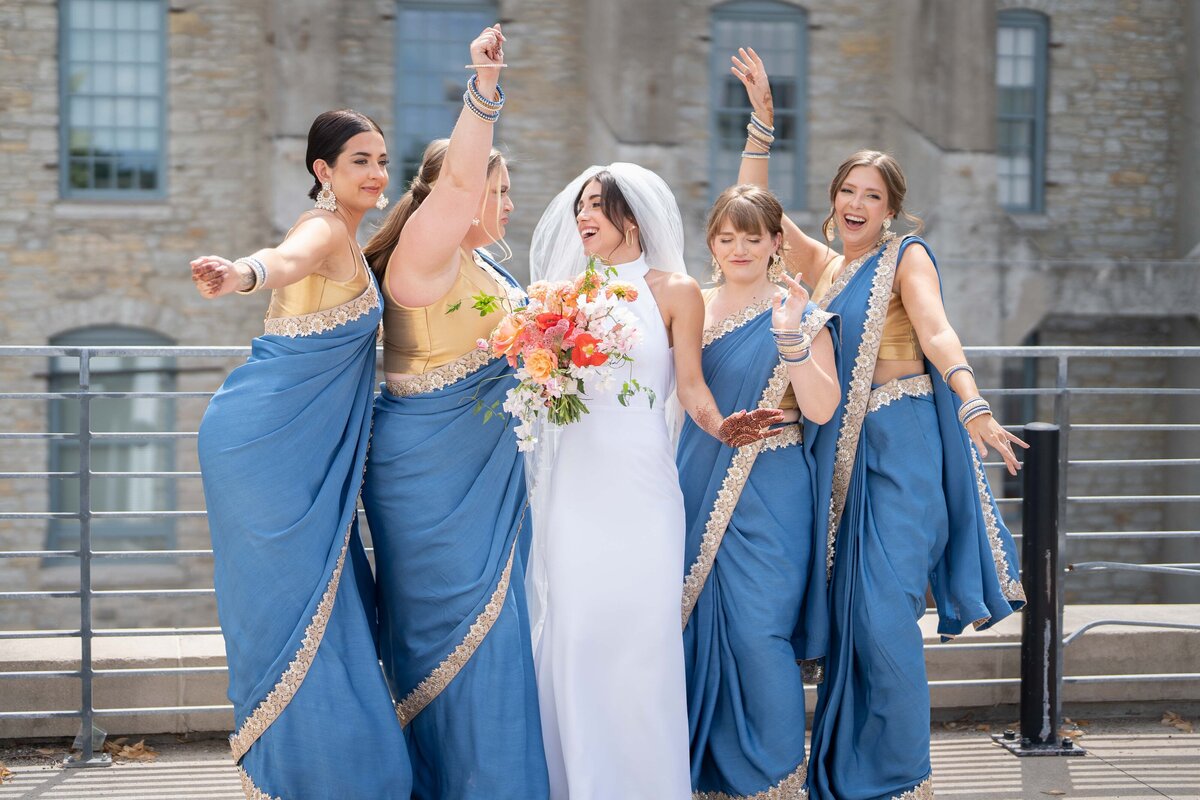Anna_Grinets_Photography_Machine_Shop_Minneapolis_Wedding_Photographer_00148