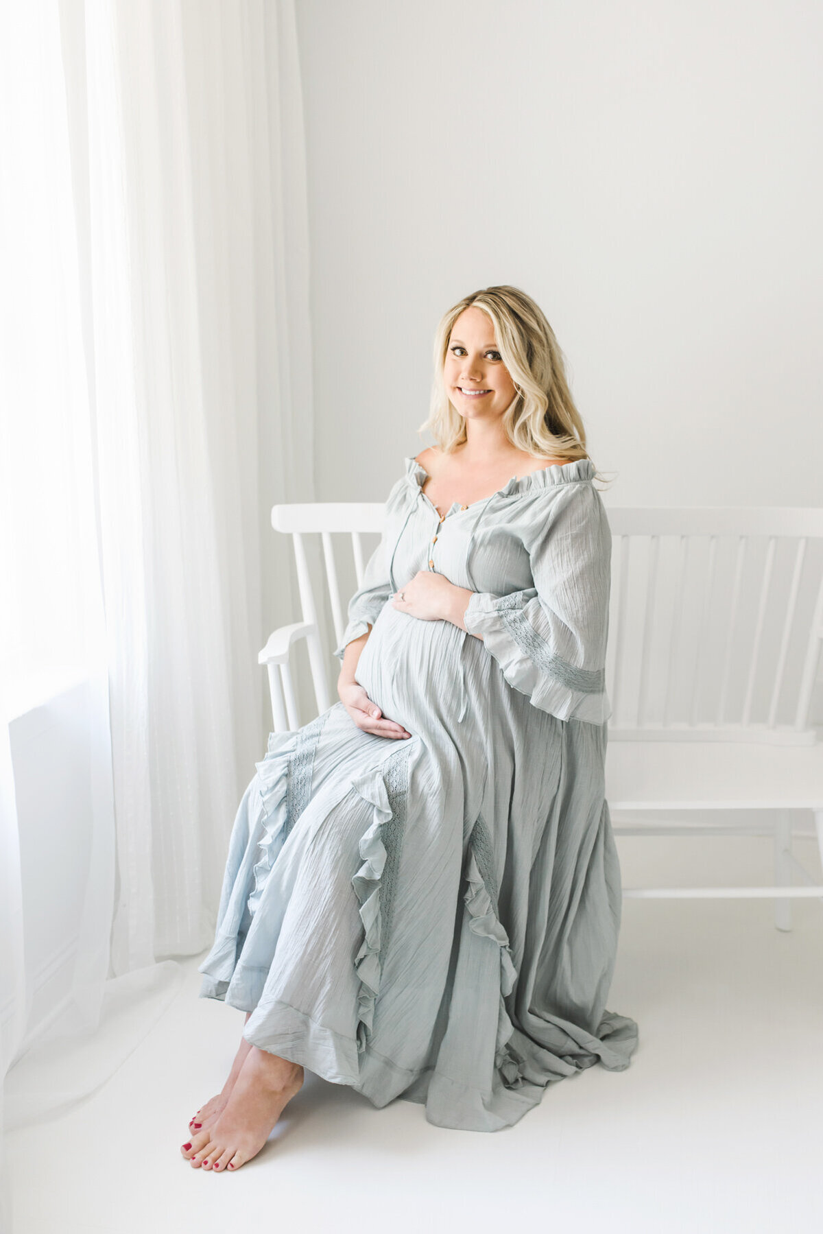 Light-Airy-Maternity-Session-24