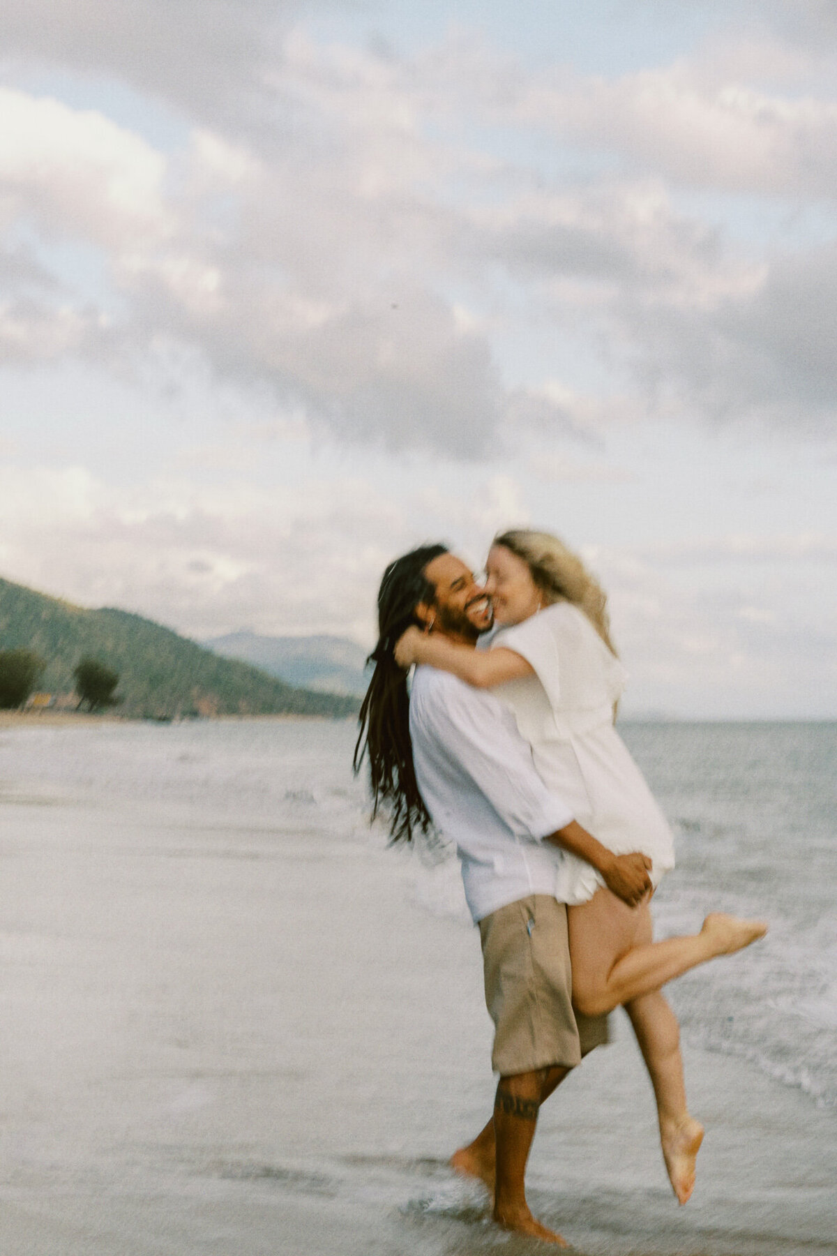 ellis-beach-sunrise-family-engagement-shoot-150