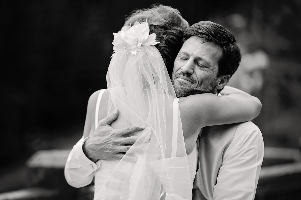 father and daughter moment wedding day