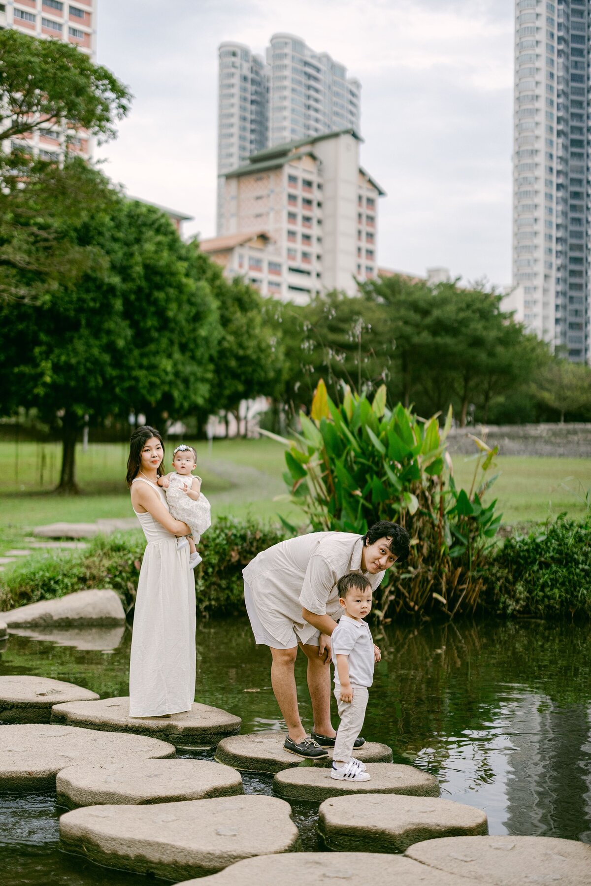 00066Lowe Singapore Family Photography Maritha Mae