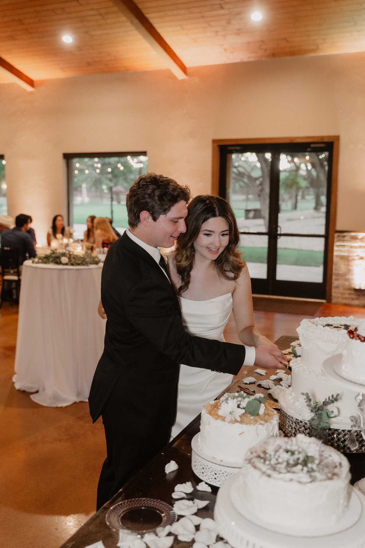 N&TWeddingPreviews-72
