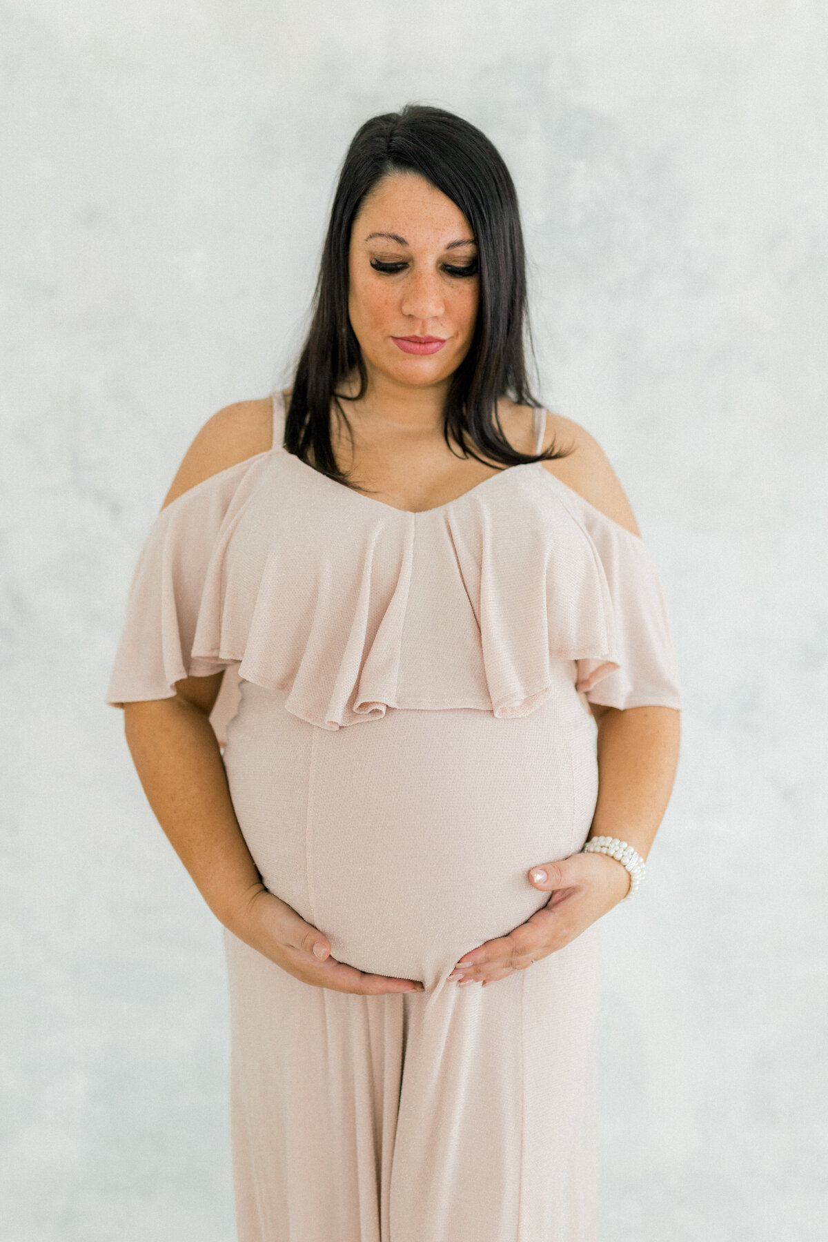 Shannon Young- Maternity Session- Tara Federico Photography-77