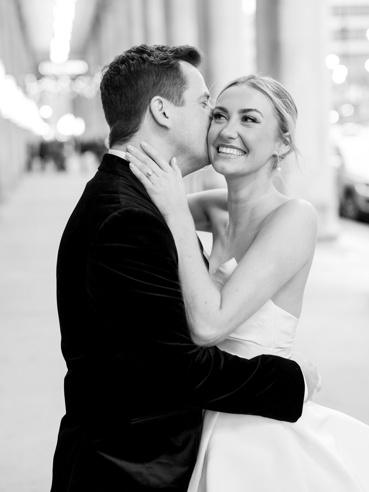 chicago-luxury-winter-wedding-at-old-st-pats-70