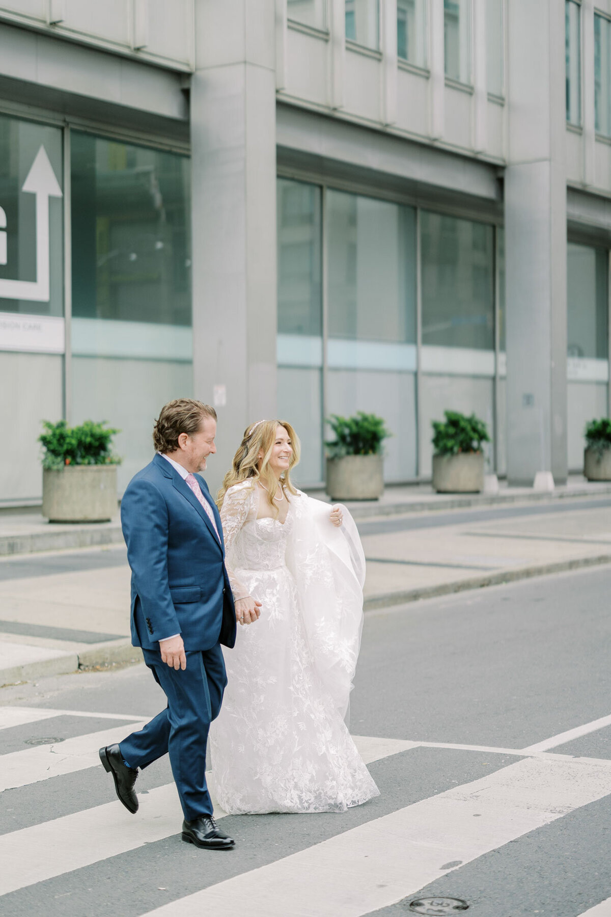 Shangri-La-Hotel-Toronto-Wedding_Editorial-Wedding-Photographer0024