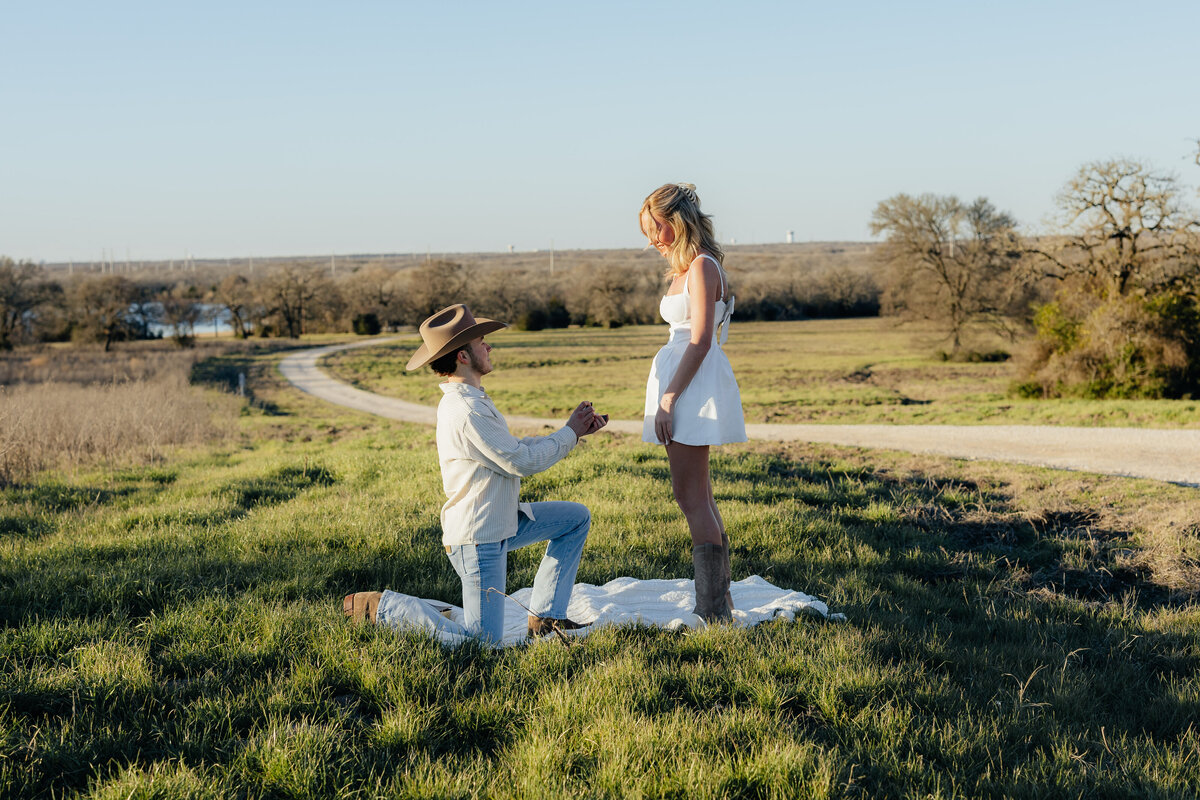 MIAHAVELKAPHOTO-E&O.Proposal-026