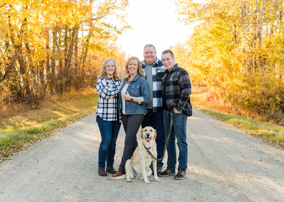 Sylvan lake-family-photographer-fall-alberta-canada
