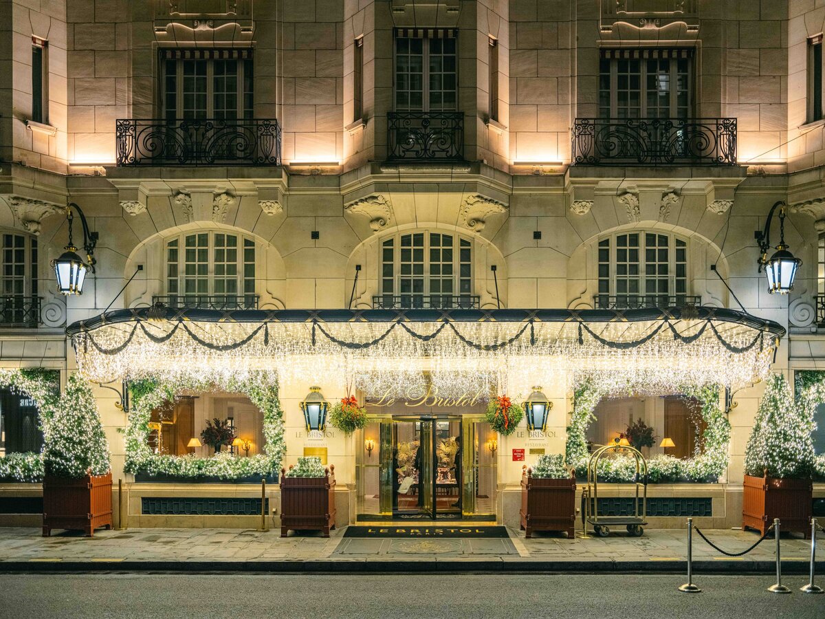 Bristol-Christmas-Paris-2024-Floraison2