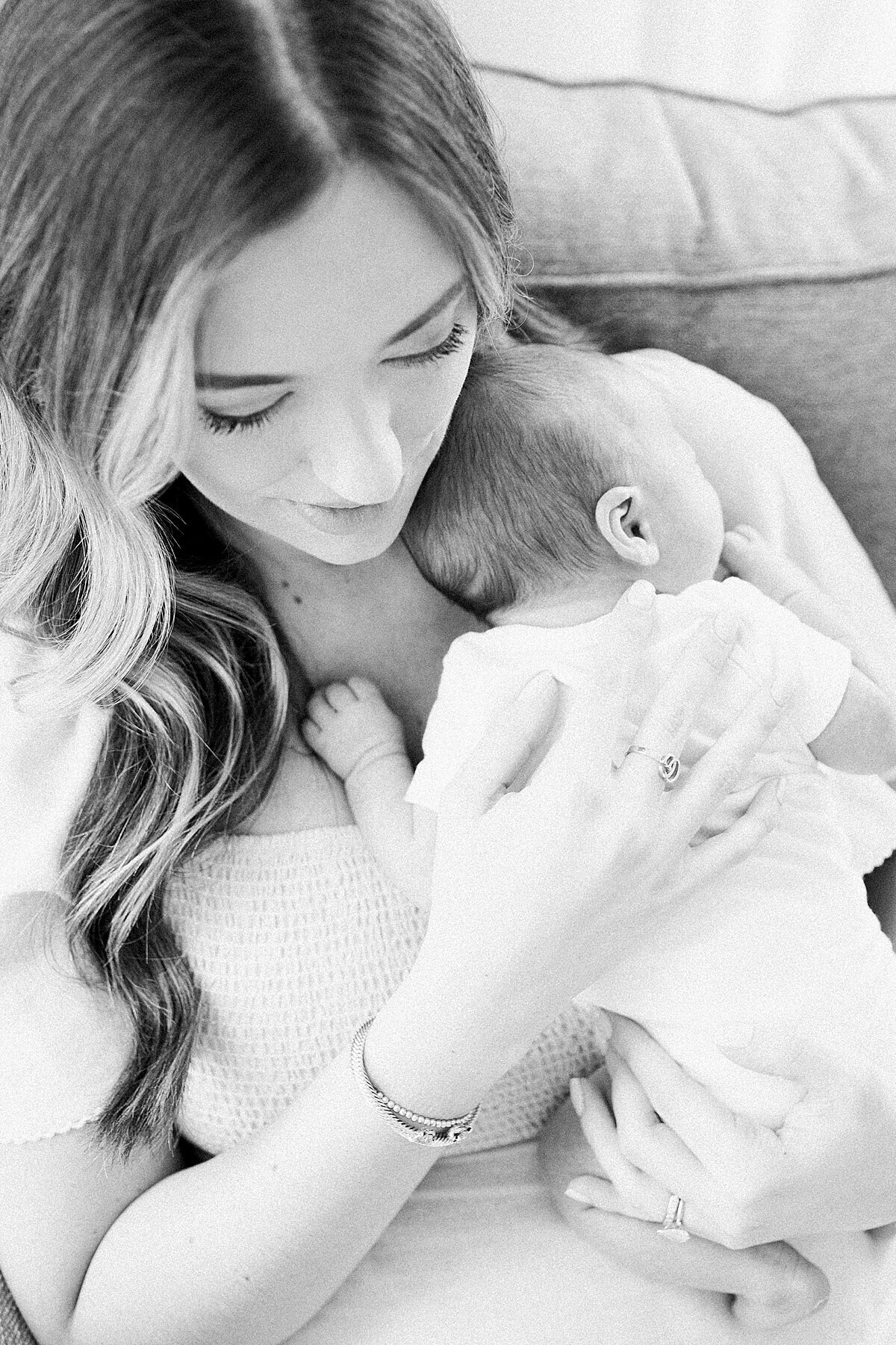 charleston-baby-photographer-twin-newborn-session-caitlyn-motycka-photography_0035