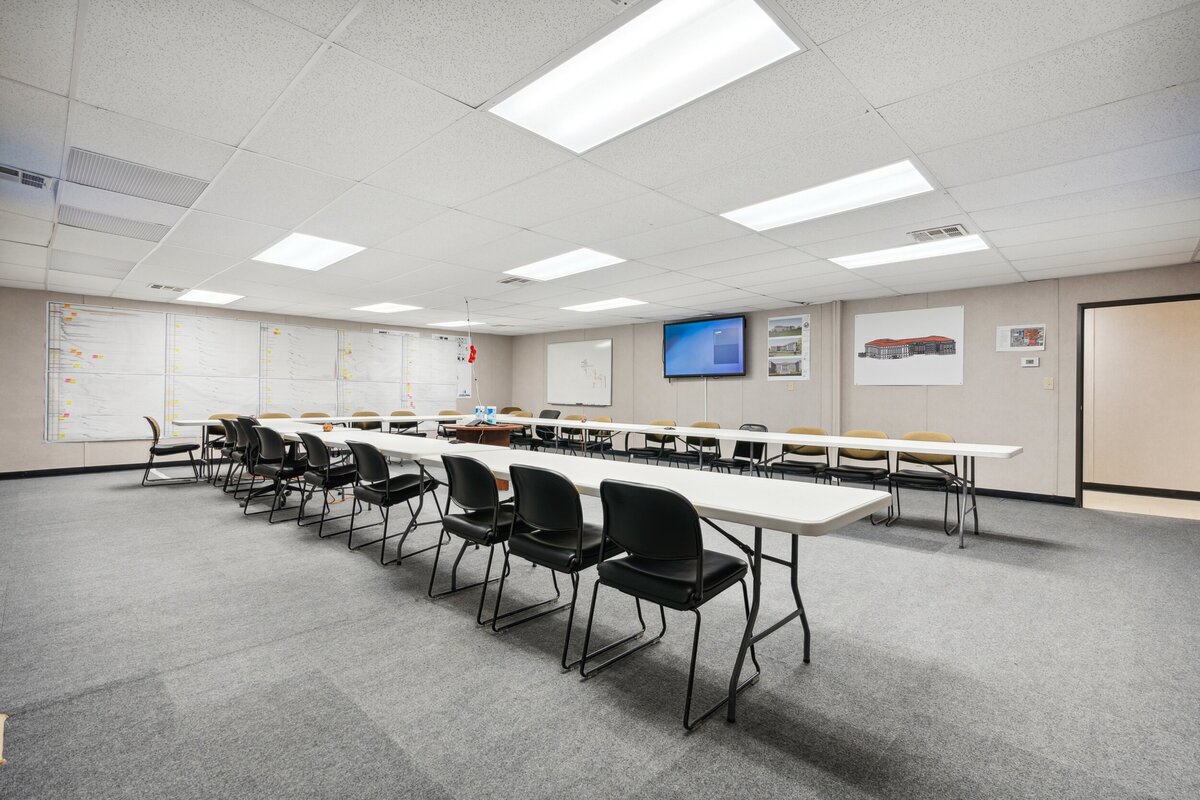 Job site meeting room set up for construction company
