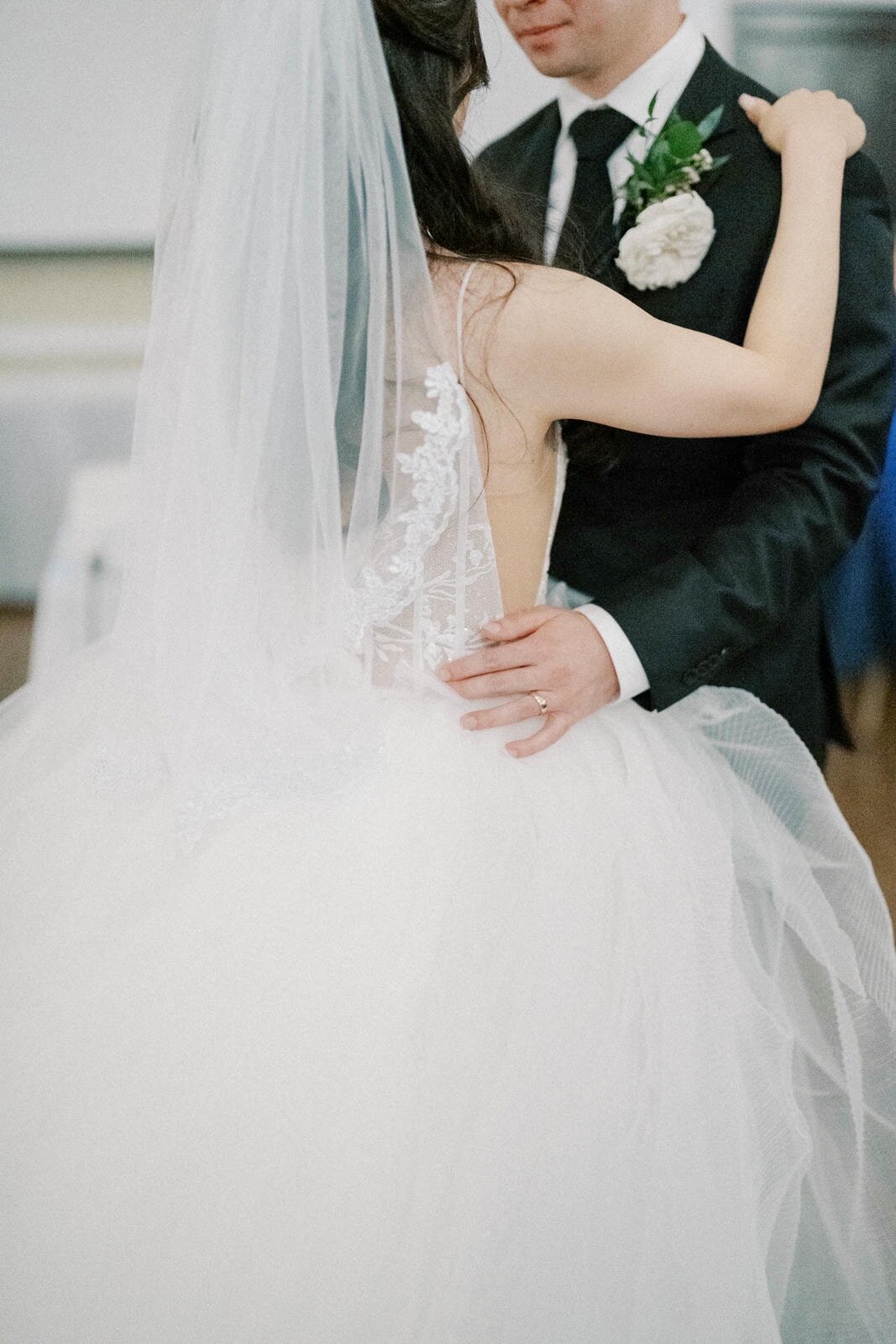 W10-Wedding-St-Michaels-Cathedral-Basilica-Jennifer-and-Anthony-2024-10-19-2500px-1203