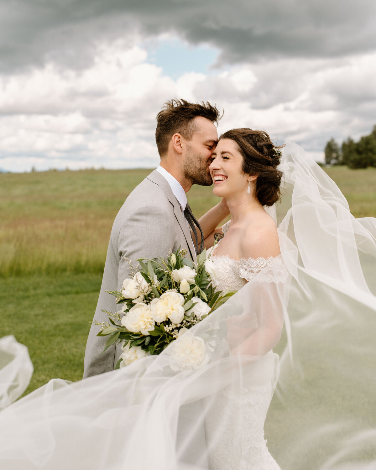 farmhouse_on_greenbluff_may_wedding_04